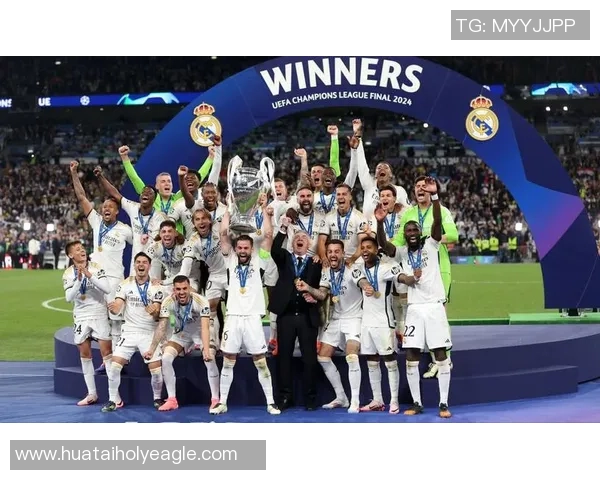 全球足坛最耀眼的几位足球明星及其传奇故事分析