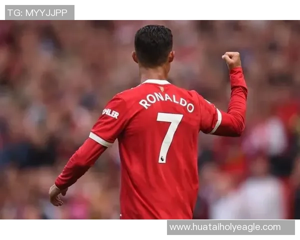 足球小子曼联的成长之路与梦想追逐的精彩故事